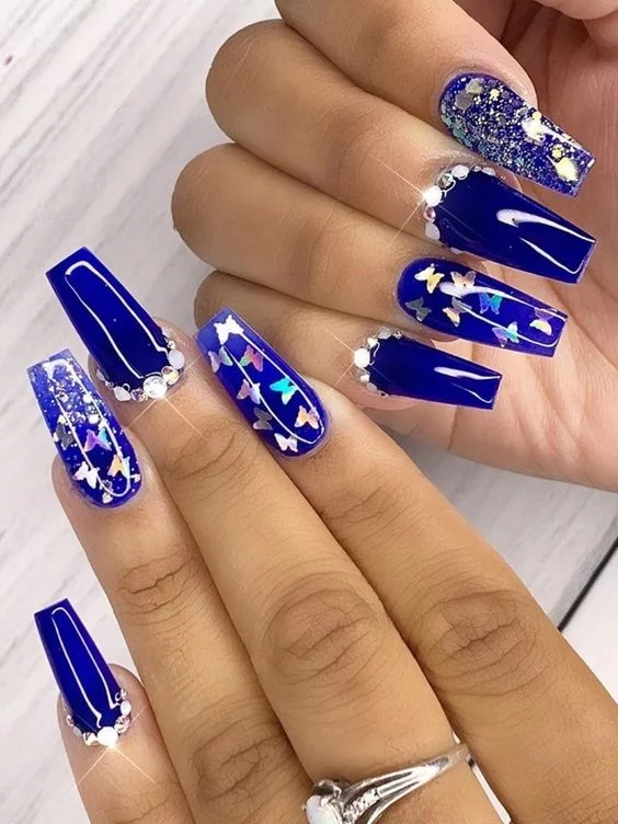 38 Blue and Diamond Nails