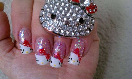 35 Cool Hello Kitty Nail Art Ideas