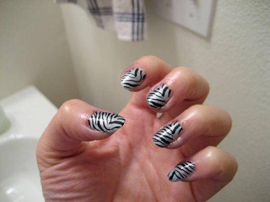 Zebra Nail Art