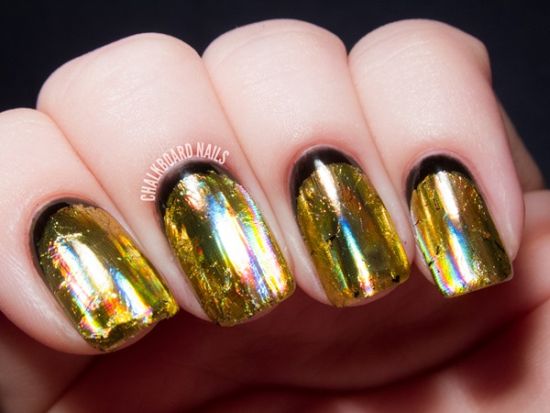 Gold And Black Nails