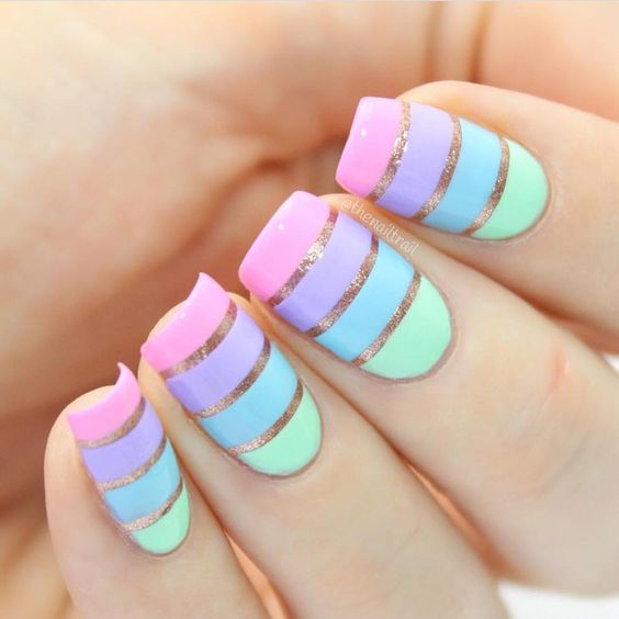 30 Imaginative Striped Nails