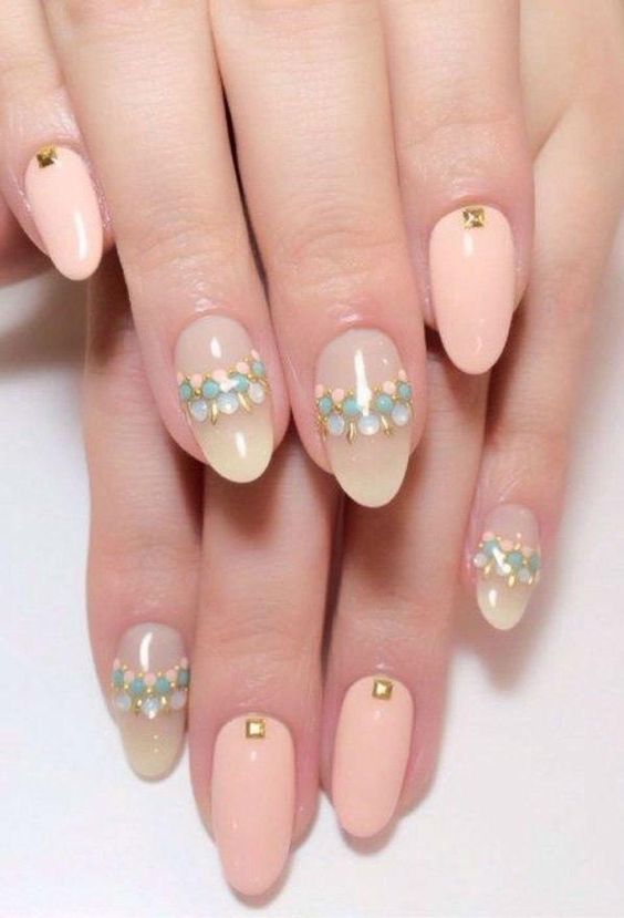 40 Simple And Clean Almond Nail Designs