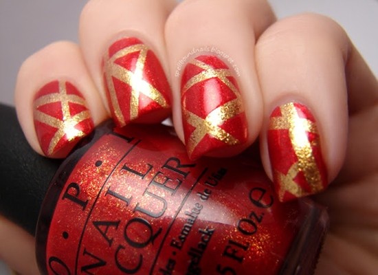 Sniffle Simple Nail with Gold Art