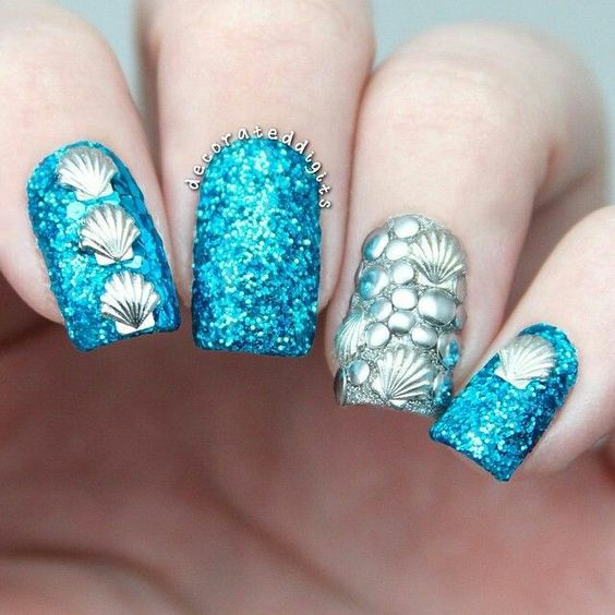 15 Spectacular Seashell Nails Pictures