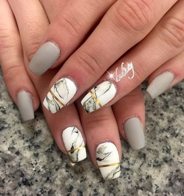 Marble Gray And White Nails