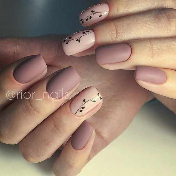 40 Timeless Classy Nail Designs