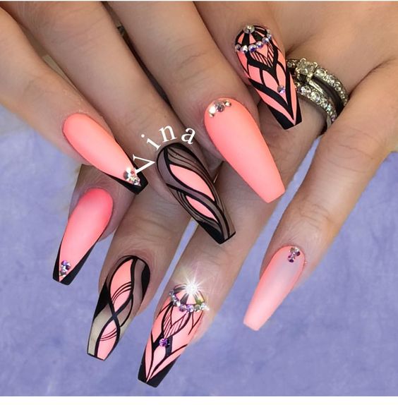 30 Fashionable Designs For Coffin Nails